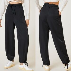 Anthropologie Tiny Heidi High Rise Black Loose Fit Pants Size Small